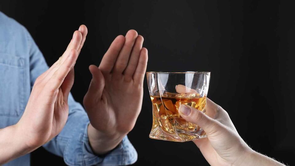 Early Warning Signs of Alcohol Addiction
