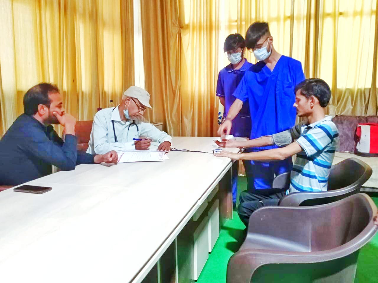 24/7 Medical Supervision – Safe and medically monitored detox process